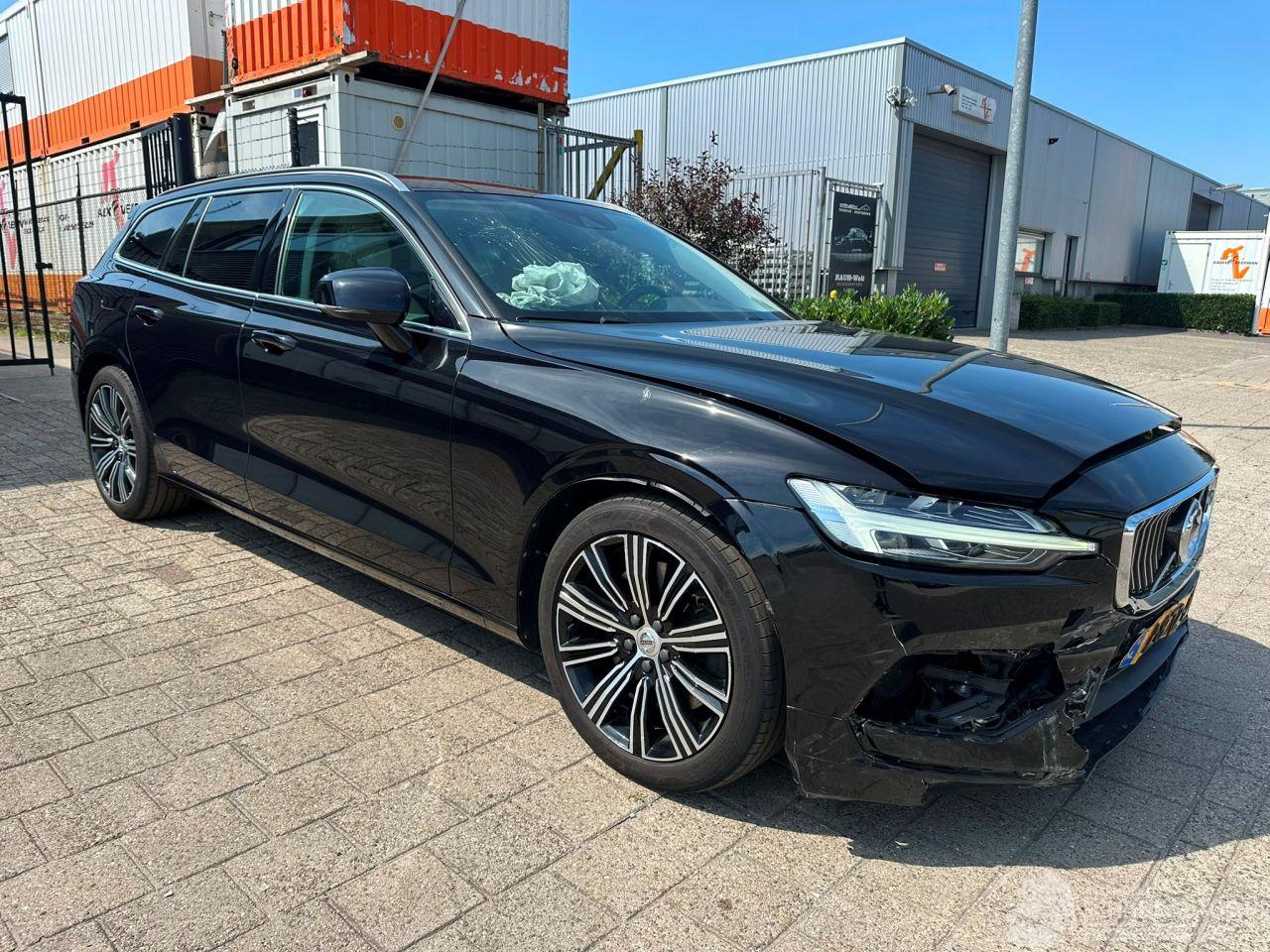 Volvo V-60 2.0 T6 Recharge AWD Inscription