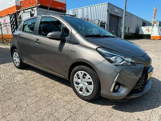 Vaurioauto  passenger cars Toyota Yaris 1.5 Hybrid Design Sport 2018/5