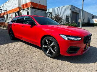Damaged car Volvo V-90 2.0 T8 AWD R-Design 2018/4