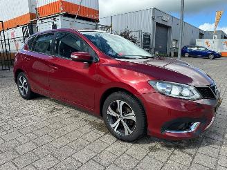 krockskadad bil auto Nissan Pulsar 1.2 DIG-T Acenta 2015/6