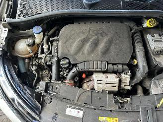Citroën C4 cactus 1.2 PureTech Shine picture 3