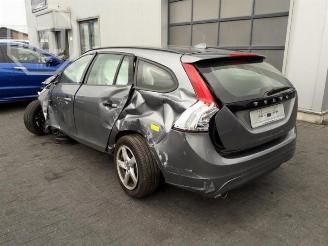 Volvo V-60 V60 I (FW/GW), Combi, 2010 / 2018 2.0 D2 16V picture 4