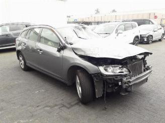 Volvo V-60 V60 I (FW/GW), Combi, 2010 / 2018 2.0 D2 16V picture 2