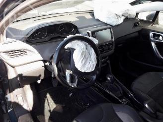 Peugeot 2008 2008 (CU), MPV, 2013 / 2019 1.6 Blue HDi 100 picture 5