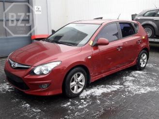 Vrakbiler auto Hyundai I-30 i30 (FD), Hatchback, 2007 / 2011 1.6 CVVT 16V 2011/6