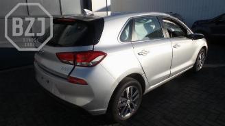 Hyundai I-30  picture 3