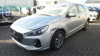 Vrakbiler auto Hyundai I-30 i30 (PDEB5/PDEBB/PDEBD/PDEBE), Hatchback, 2016 1.4 T-GDI 16V 2018/5
