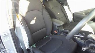 Hyundai I-30  picture 6