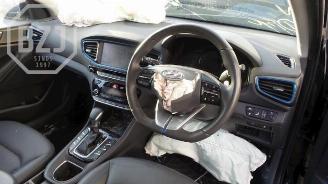 Hyundai Ioniq  picture 5