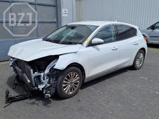 Salvage car Ford Focus Focus 4, Hatchback, 2018 1.0 Ti-VCT EcoBoost 12V 125 2019