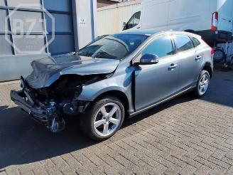 Volvo V-40 V40 (MV), Hatchback 5-drs, 2012 / 2019 2.0 D2 16V picture 1