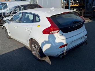 Volvo V-40 V40 (MV), Hatchback 5-drs, 2012 / 2019 1.6 T2 GTDi 16V picture 4