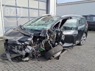 Vrakbiler auto Renault Grand-scenic Grand Scenic IV (RFAR), MPV, 2016 / 2023 1.2 TCE 130 16V 2018/11