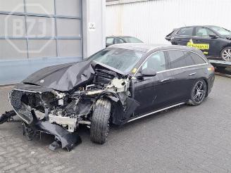  Mercedes E-klasse E Estate (S214), Combi, 2023 E-300 e 2.0 Turbo 16V 2024