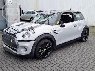 Coche siniestrado Mini Cooper Mini (F56), Hatchback 3-drs, 2013 Cooper SE,Electric 2022