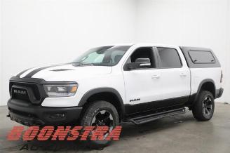 Dezmembrări autoturisme Dodge Ram 5.7 Hemi V8 4x4 Pick-up  Benzine 5.654cc 295kW (401pk) 4x4 2012-09  EZH 2020/6