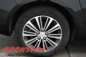 Peugeot 308 308 SW (L4/L9/LC/LJ/LR), Combi 5-drs, 2014 / 2021 1.2 12V e-THP PureTech 130 picture 21