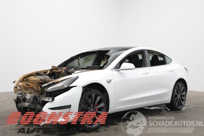 Tesla Model 3 Model 3, Sedan, 2017 Long Range, Performance AWD