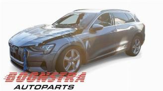 Uttjänta bilar auto Audi E-tron E-tron (GEN), SUV, 2018 55 quattro 2020/12