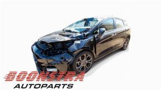 Salvage car Ford Fiesta Fiesta 7, Hatchback, 2017 1.0 EcoBoost 12V 100 2019/4