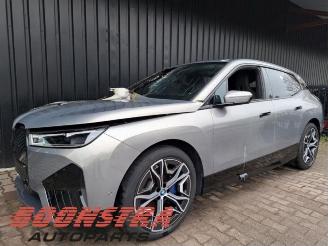 skadebil motor BMW iX iX (I20), SUV, 2021 xDrive40 77 kWh 2023/7
