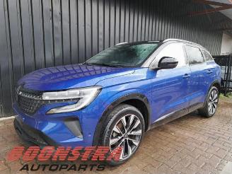Vrakbiler auto Renault Austral 1.2 Mild Hybrid Advanced 130 2023/6