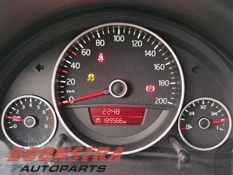 Volkswagen Up! Up! (121), Hatchback, 2011 1.0 12V 75 picture 10