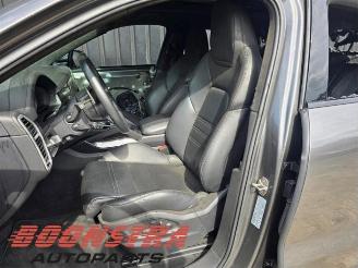 Porsche Cayenne Cayenne III (9YA), SUV, 2017 4.0 V8 Turbo S 32V E-Hybrid picture 10