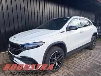 krockskadad bil auto Mercedes EQA EQA (N243), SUV, 2021 250 67 kWh 2021/10