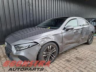 Vrakbiler auto Mercedes A-klasse A Limousine (177.1), Sedan, 2018 / 2026 1.3 A-180 Turbo Mild Hybrid 2024/10