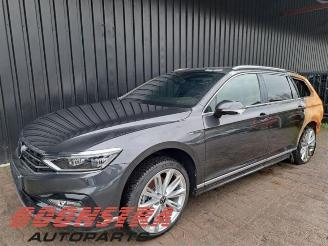 Damaged car Volkswagen Passat Passat Variant (3G5), Combi, 2014 / 2024 1.5 TSI 16V 2021/9