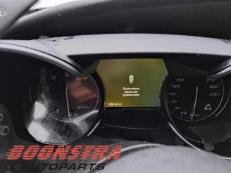 Alfa Romeo Giulia Giulia (952), Sedan, 2015 2.9 Bi-Turbo V6 24V Quadrifoglio Verde picture 15