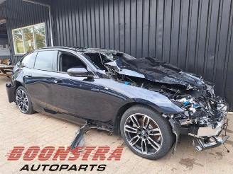 BMW 5-serie 5 serie Touring (G61), Combi, 2024 530e 2.0 TwinPower Turbo 16V picture 2