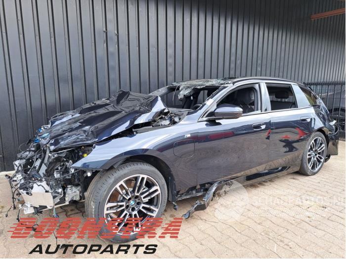 BMW 5-serie 5 serie Touring (G61), Combi, 2024 530e 2.0 TwinPower Turbo 16V
