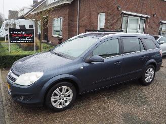 Schadeauto Opel Astra Automaat 2008/1