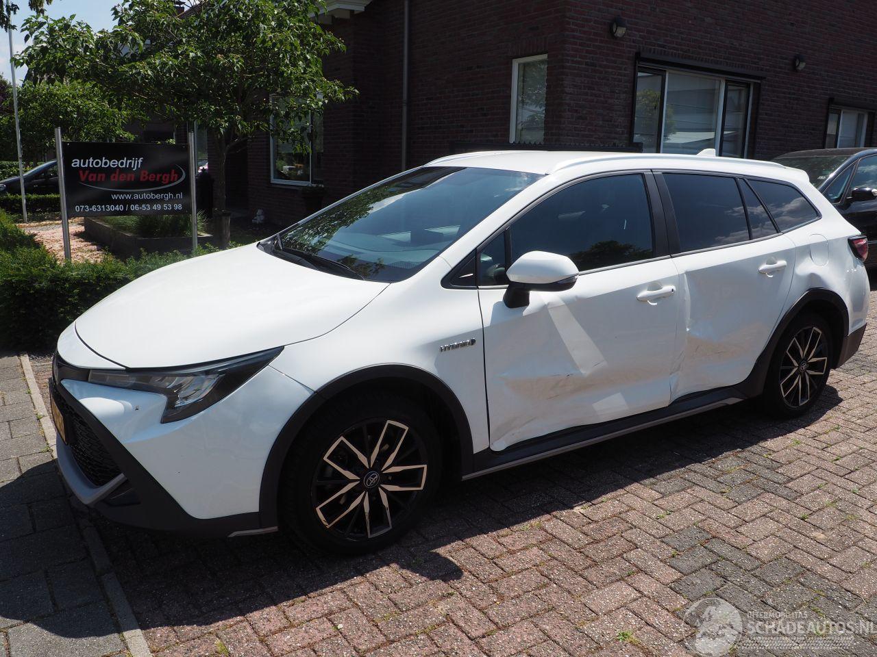Toyota Corolla Touring Sports 1.8 Hybrid Trek