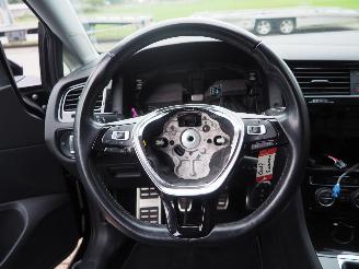 Volkswagen Golf 1.0 TSI Trendline picture 8