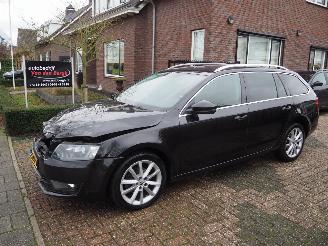 Vaurioauto  passenger cars Skoda Octavia 1.6TDI Ambition Businessline 2015/4