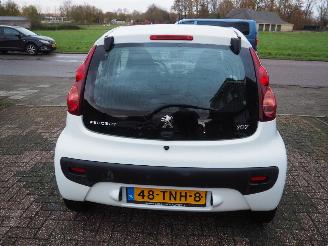 Peugeot 107 1.0 Active Automaat picture 5