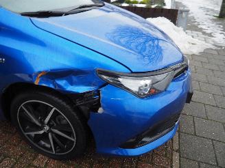 Toyota Auris 1.8 Hybrid dynamic Ultimate picture 9