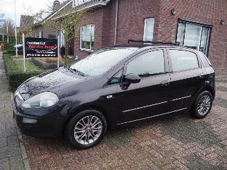 Vaurioauto  passenger cars Fiat Punto Evo 1.3 M-Jet MyLife 2011/12