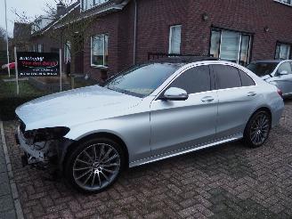 Vaurioauto  passenger cars Mercedes C-klasse 220 CDI Premium Plus Amg 2017/3