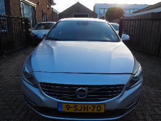 Volvo V-60 2.4 D6 AWD Hybrid Summum picture 2