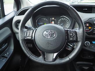 Toyota Yaris 1.5 Hybrid Design picture 21