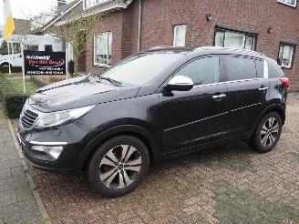 uszkodzony samochody osobowe Kia Sportage 2.0 X-Clusive  Automaat 2012/9