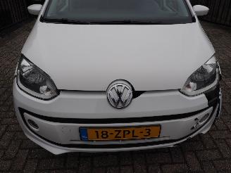 Volkswagen Up! 1.0 High Up! BlueMotion picture 10