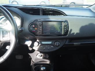 Toyota Yaris 1.5 Hybrid Dynamic picture 17