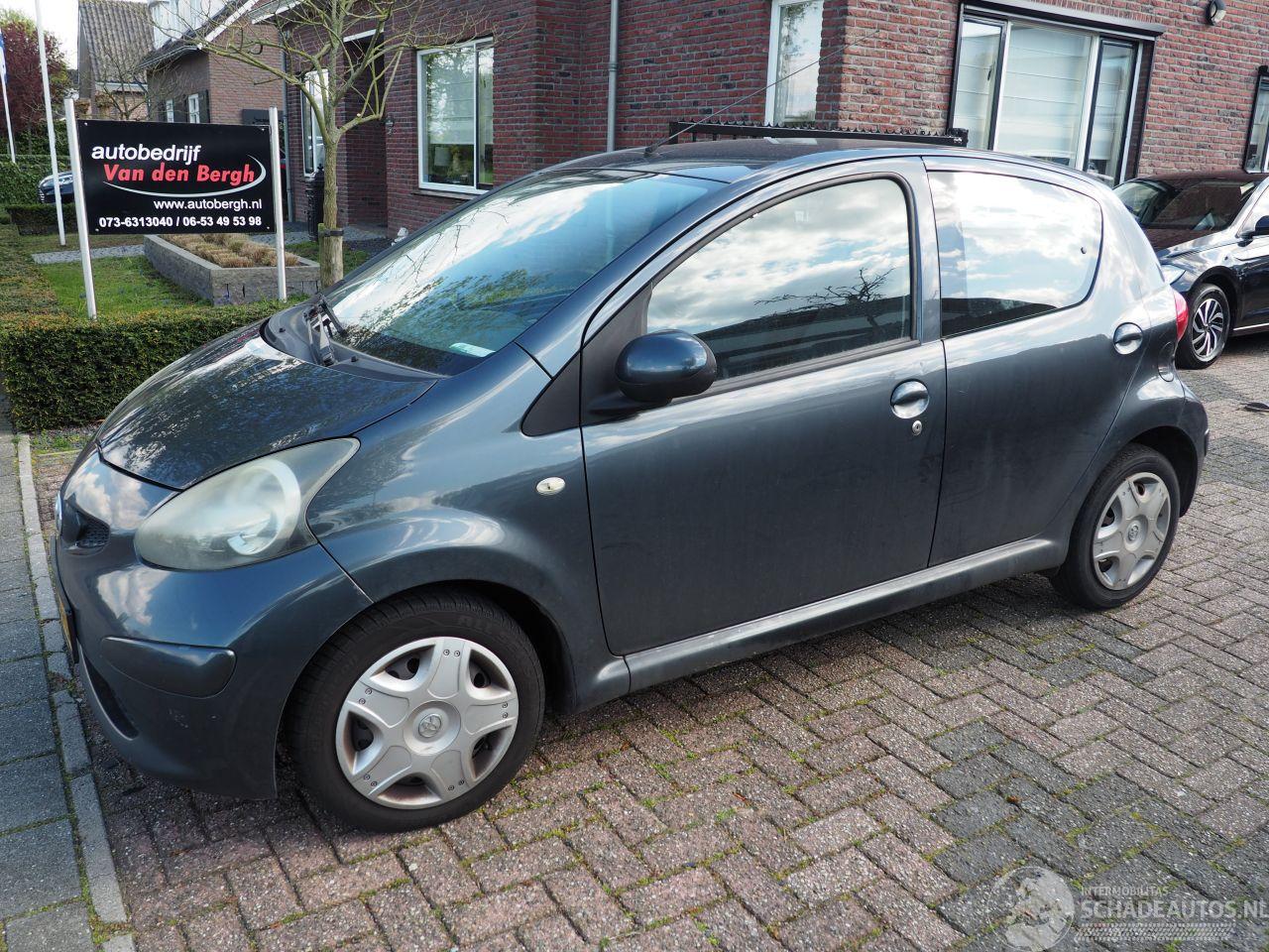 Toyota Aygo 1.0-12V start Niet!