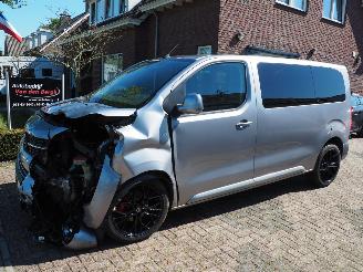skadebil bedrijf Opel Vivaro 2.0 BlueHDI DubbelCabine Automaat 2023/10