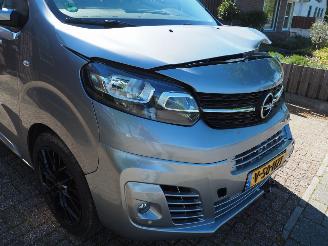 Opel Vivaro 2.0 BlueHDI DubbelCabine Automaat picture 11